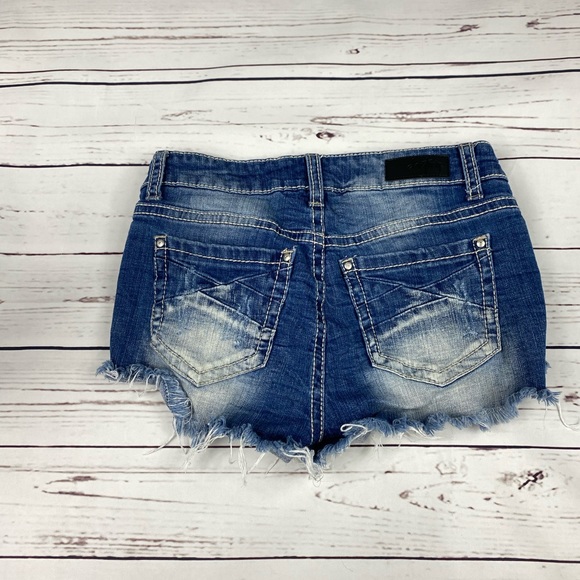 Daytrip Distressed Jean Shorts - Picture 9 of 11